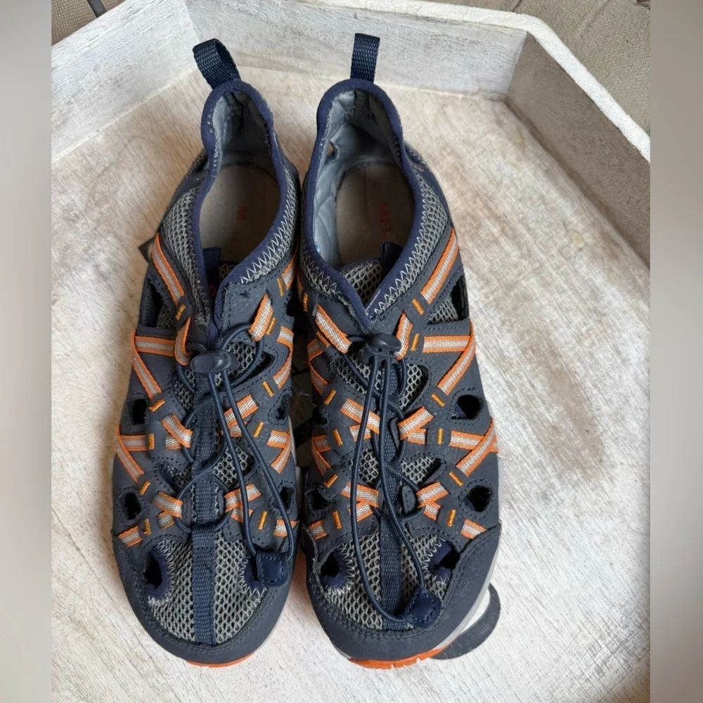 Merrell Kids Water Shoes - Navy and Orange size 7 choprock